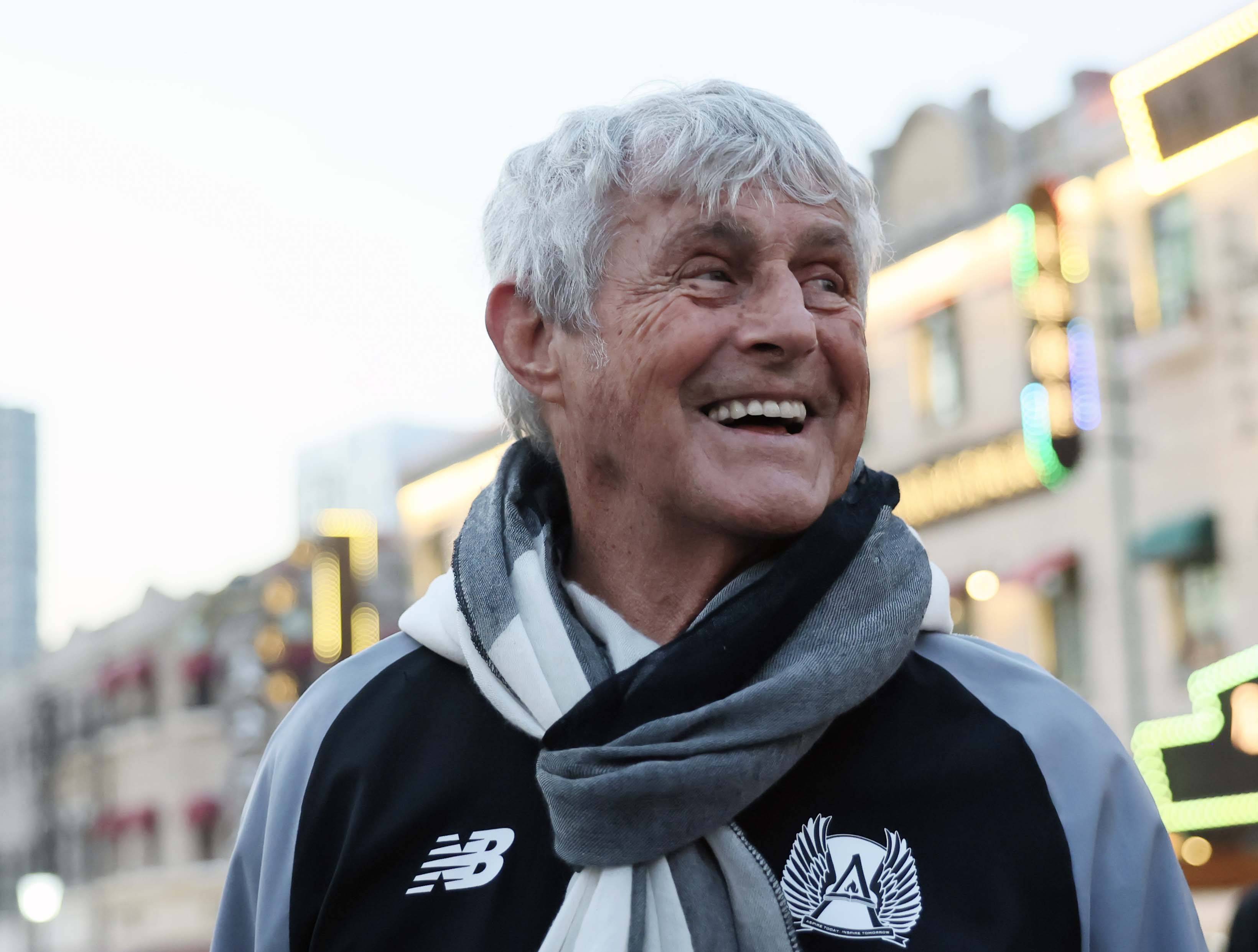 欧超杯赛后再迎强敌，费城76人临场应变，主帅态度：质疑声仍在，资深球员宣示担当的简单介绍